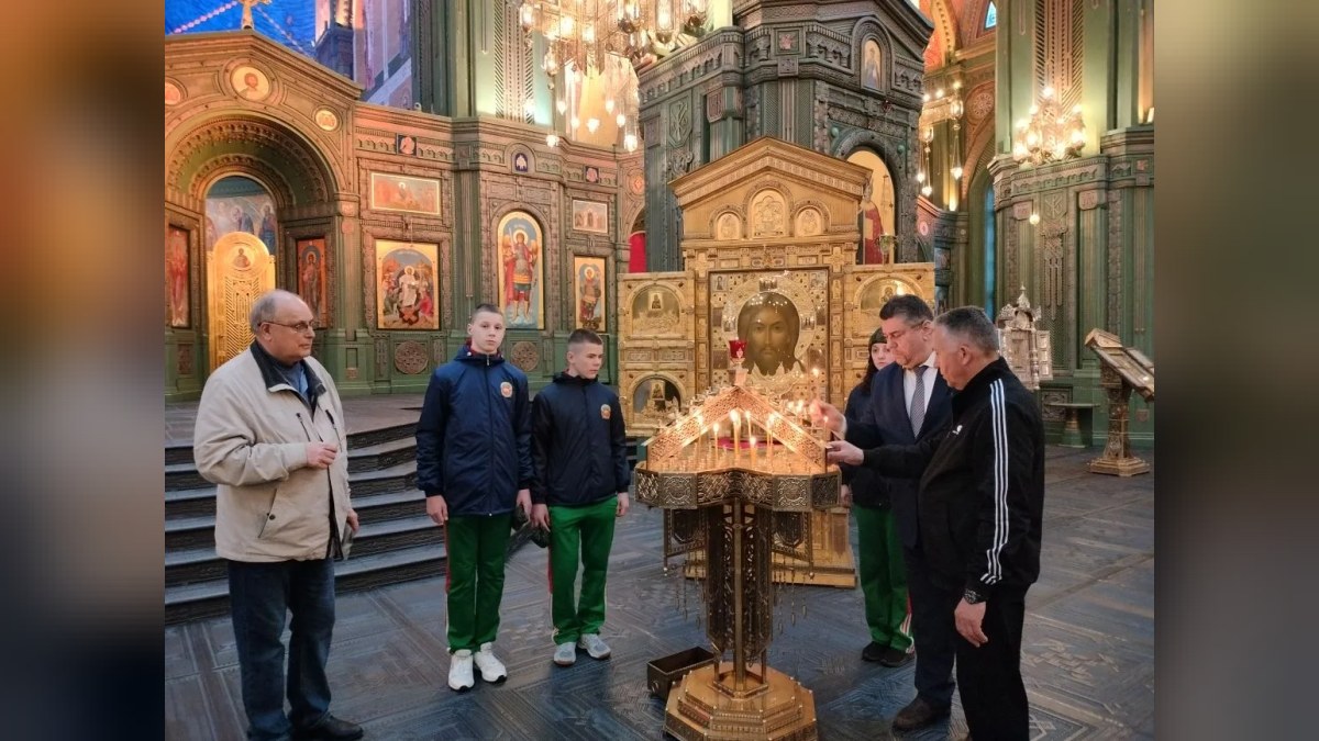 Участники программы «Космос объединяет поколения Союзного государства» посетили Главный Храм Вооружённых Сил России