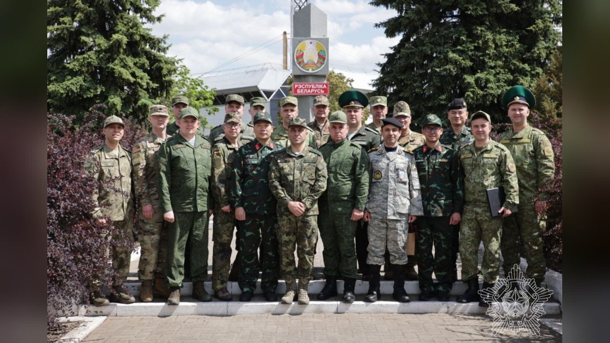 Военные атташе 11 стран убедились в отсутствии скрытой деятельности на белорусской границе