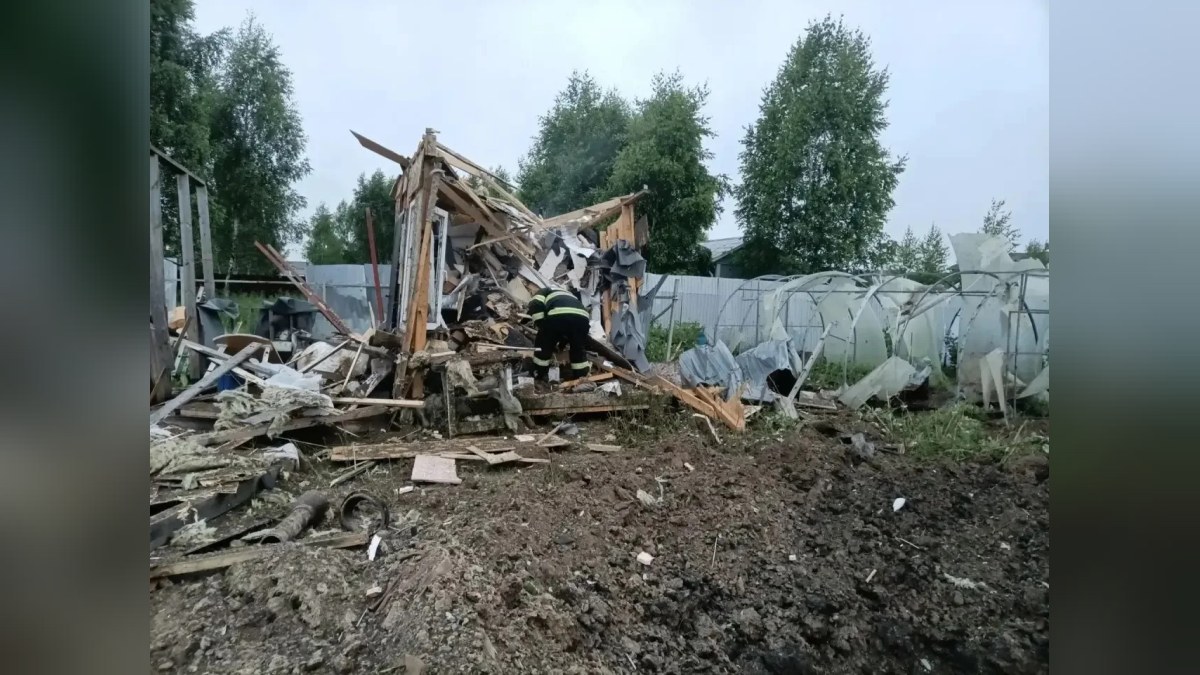 В Подмосковье после атаки украинских БПЛА пострадали 17 человек, среди них двое детей