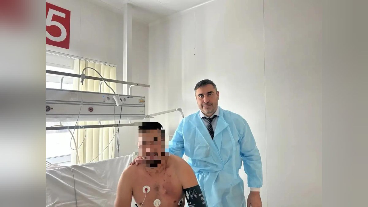 В Алтае морпех сумел выжить после удара молнией во время погони от медведя