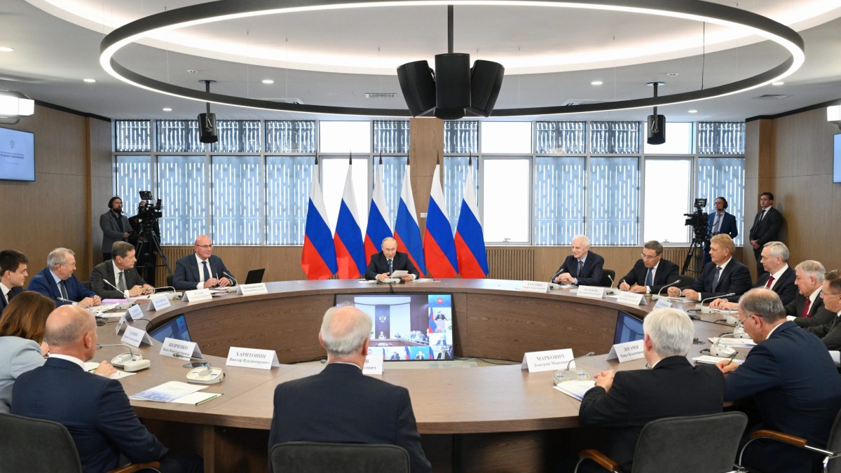 Владимир Путин заявил, что суверенитет и оборона страны зависят от скорости внедрения инноваций