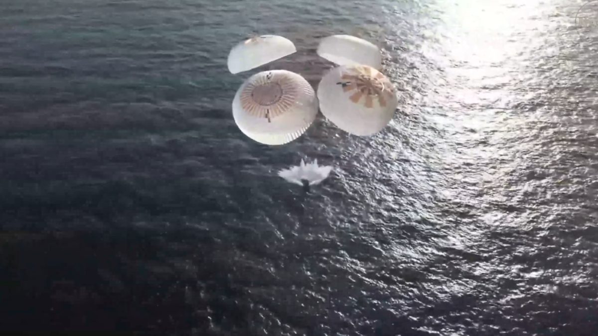 Crew Dragon с российским космонавтом Андреем Федяевым вернулся на Землю