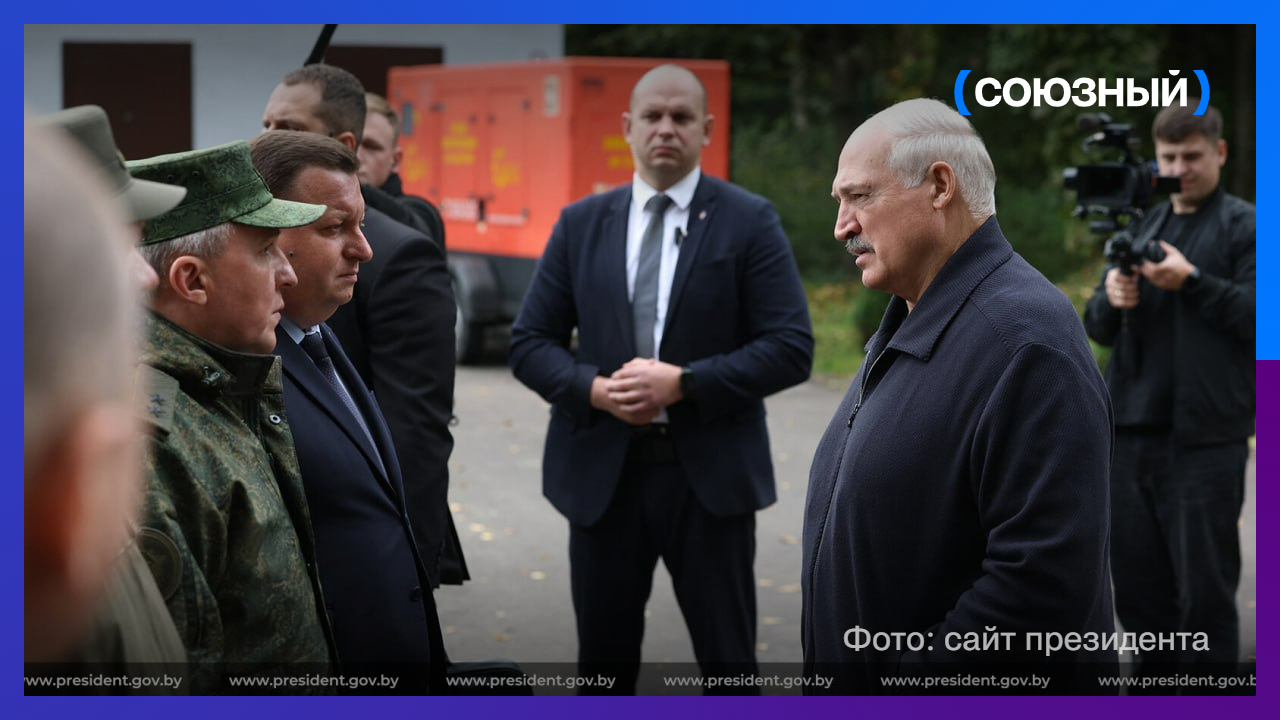 Президенту Беларуси показали отечественные бронежилеты, средства борьбы с дронами и автожир «Филин»