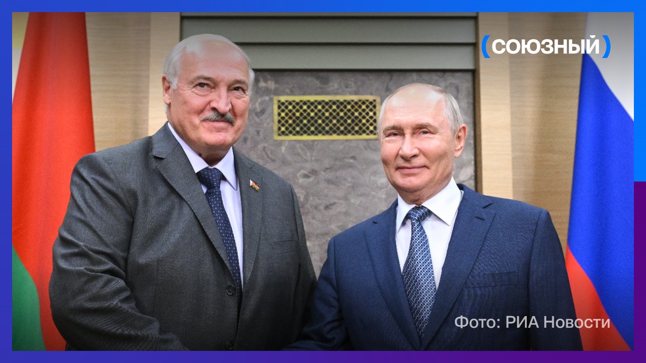 Александр Лукашенко по телефону поздравил Владимира Путина с днем рождения